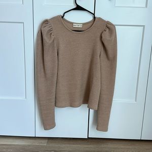 Puff-sleeve sweater